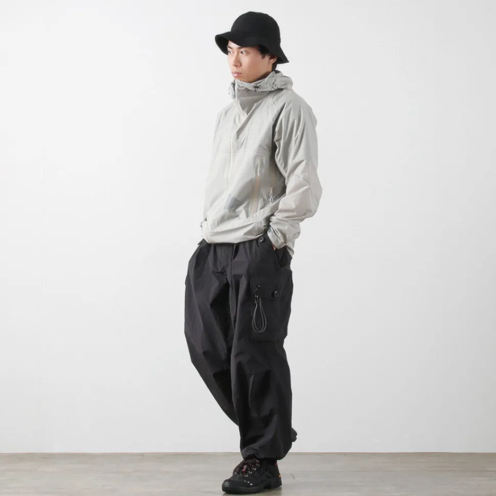 AND WANDER / 3 Layer Ultralight Rain Jacket