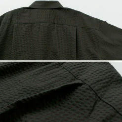 AND WANDER / Dry Soft Seersucker Short Sleeve Shirt