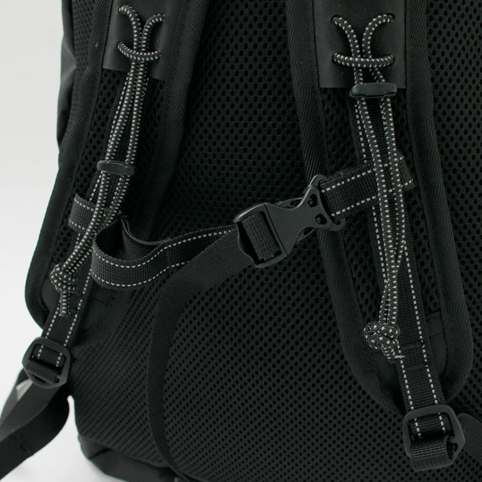 AND WANDER / ECOPAK20L Daypack