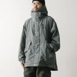 AND WANDER / Fishtail Octa Coat