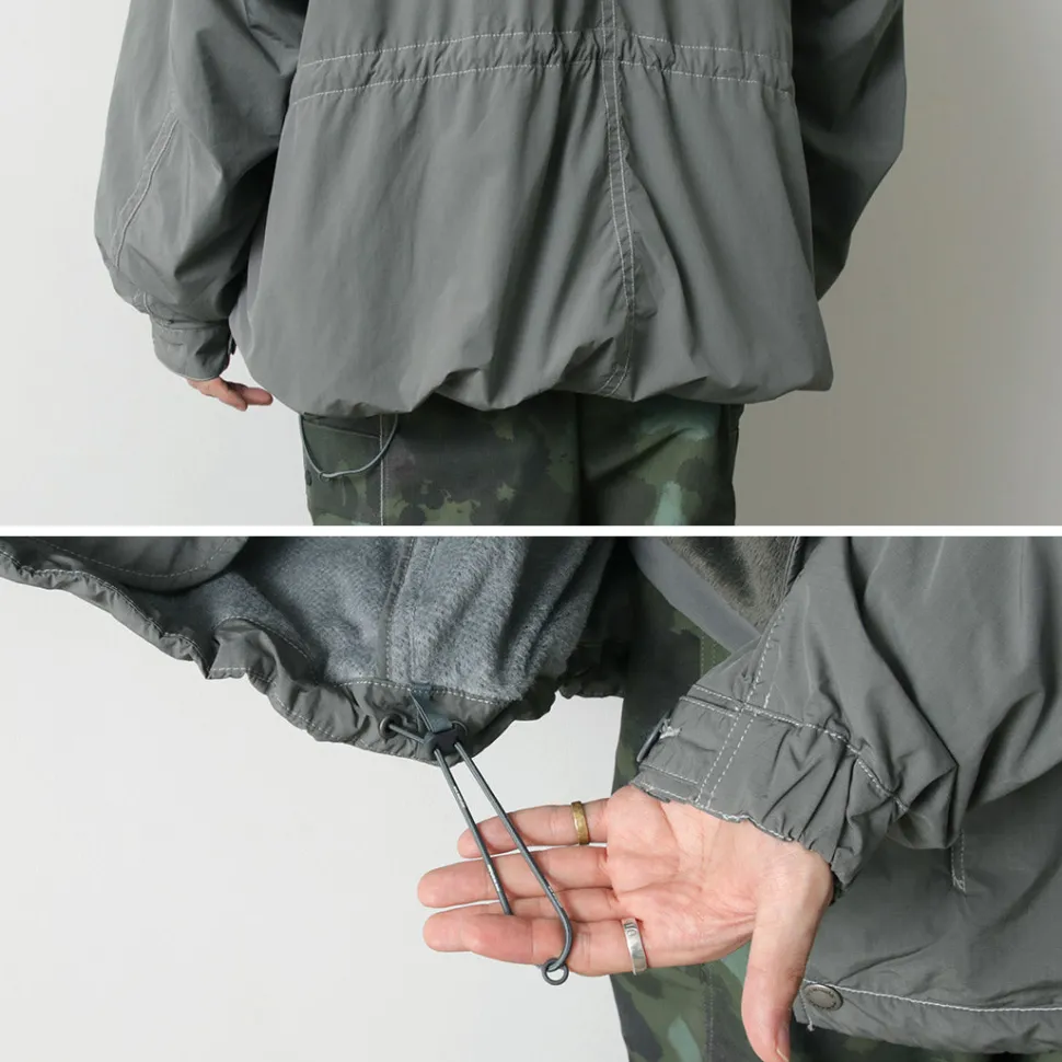 AND WANDER / Fishtail Octa Coat