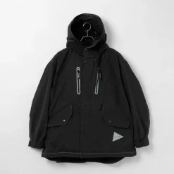 AND WANDER / Fishtail Octa Coat