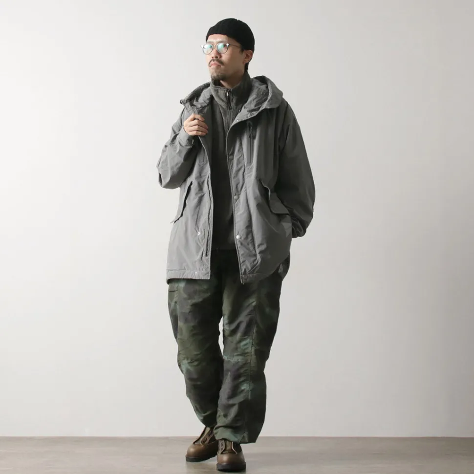 AND WANDER / Gramicci Collaboration Voyageur Pants
