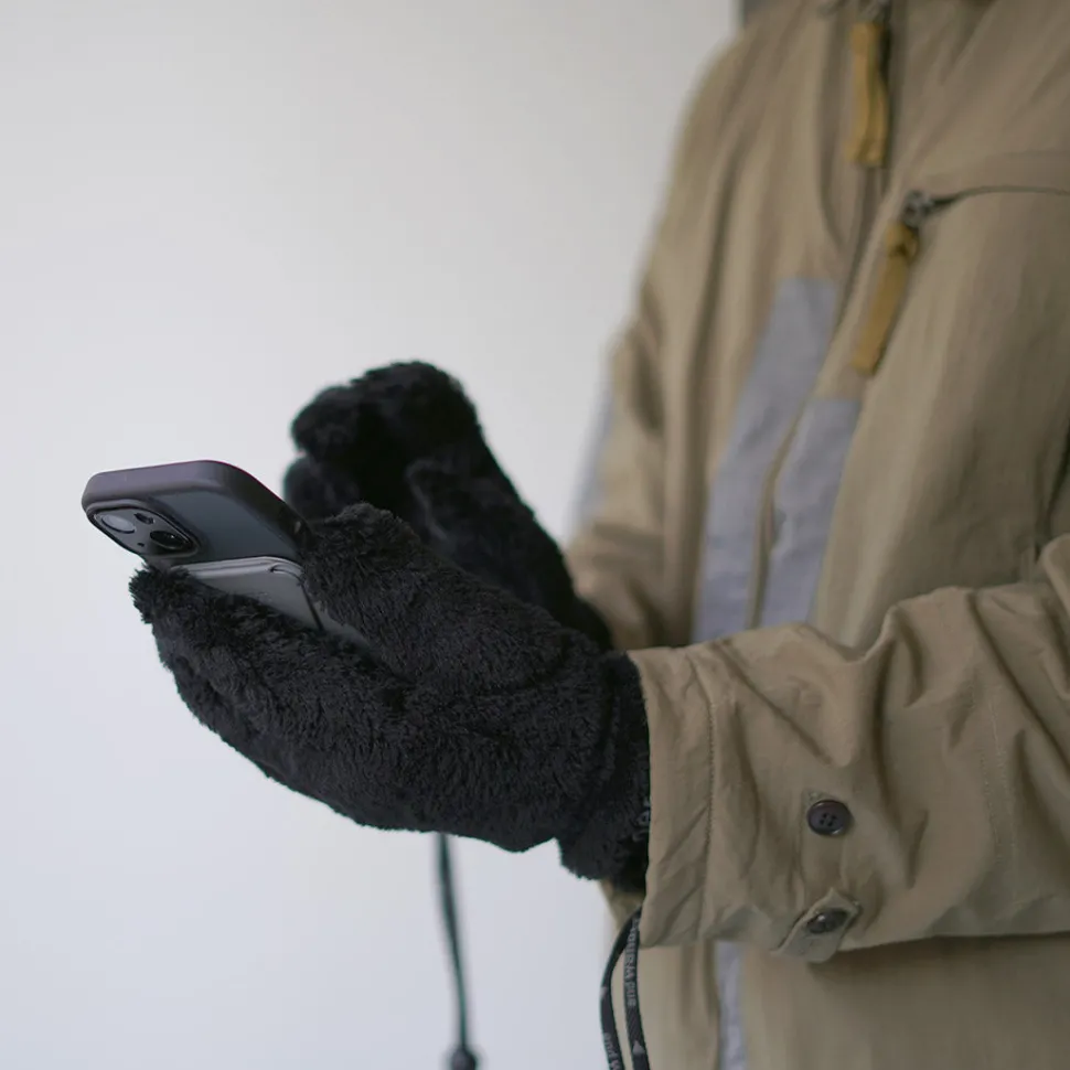 AND WANDER / High-Loft Fleece Gloves