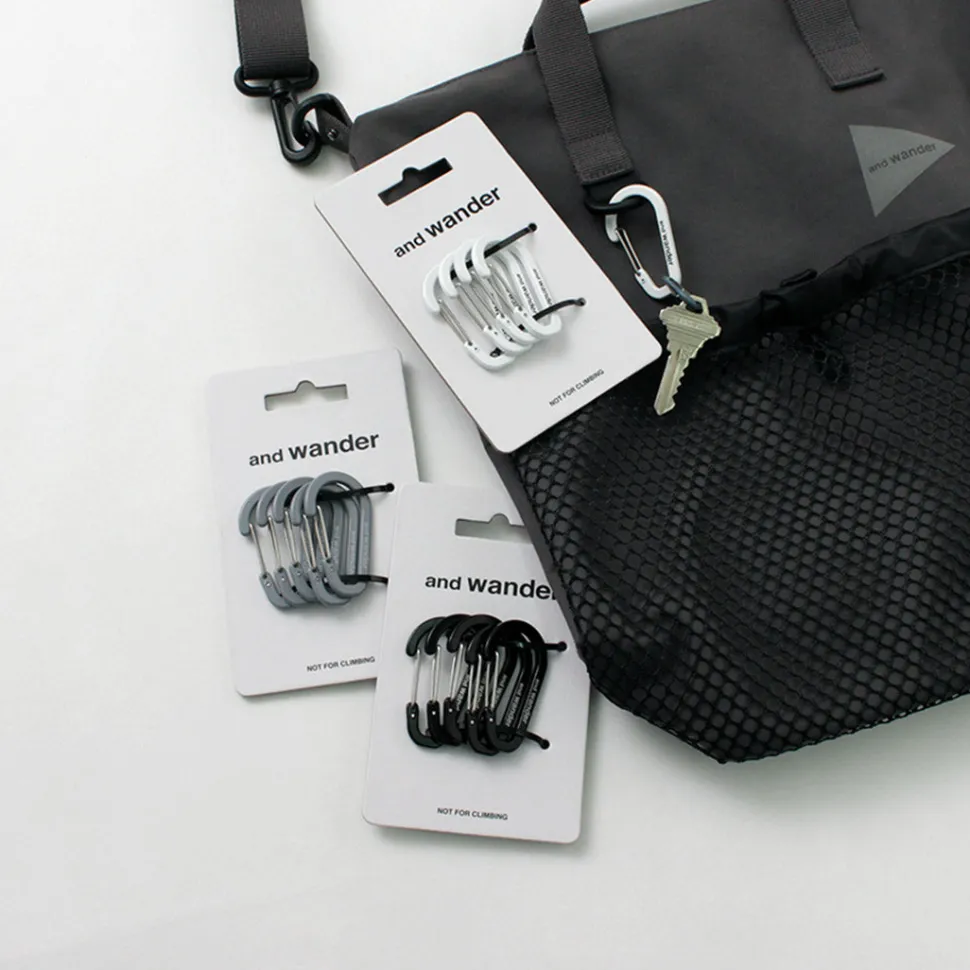 AND WANDER / Mini carabiner set