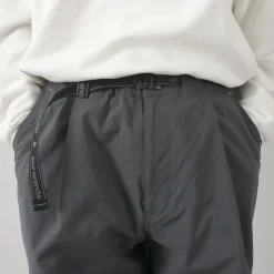 AND WANDER / Nylon Chino Tucked Tapered Pants