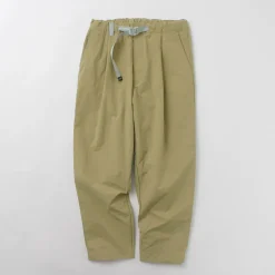 AND WANDER / Nylon Chino Tucked Tapered Pants