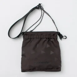 AND WANDER / Triangle Jacquard Sakosh