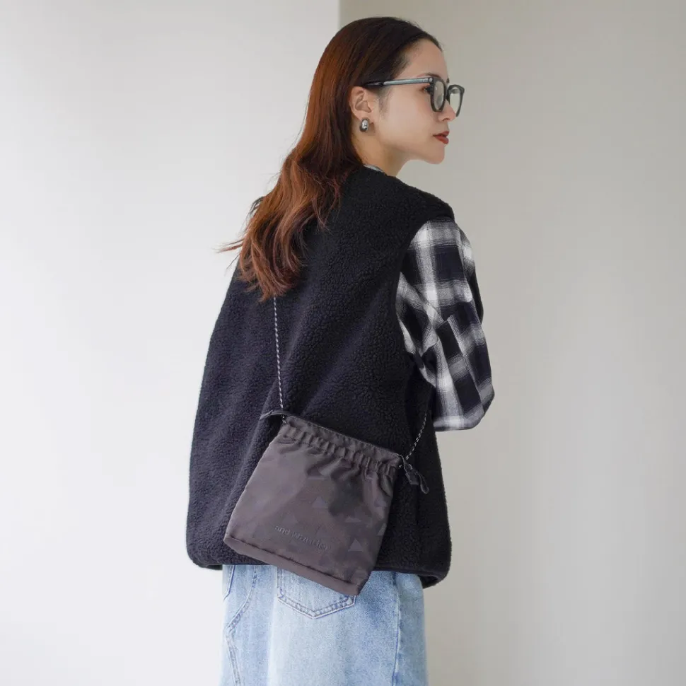 AND WANDER / Triangle Jacquard Sakosh