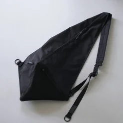 BAICYCLON BY BAGJACK / BCL-73 Triangle One Strap Bag