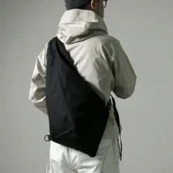 BAICYCLON BY BAGJACK / BCL-73 Triangle One Strap Bag