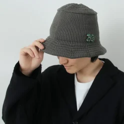 BEADED ACCESSORIES / Beaded pin badge S