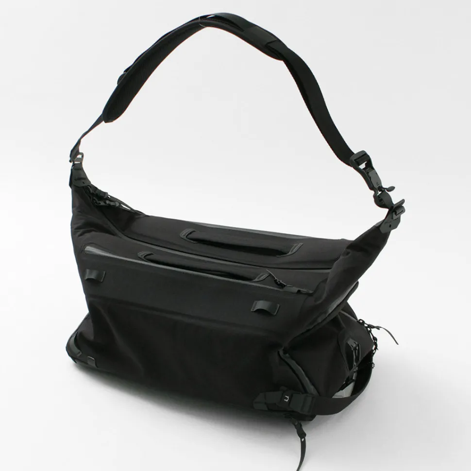 BLACK EMBER / Dex Shoulder strap