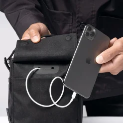 BLACK EMBER / KOMPAK