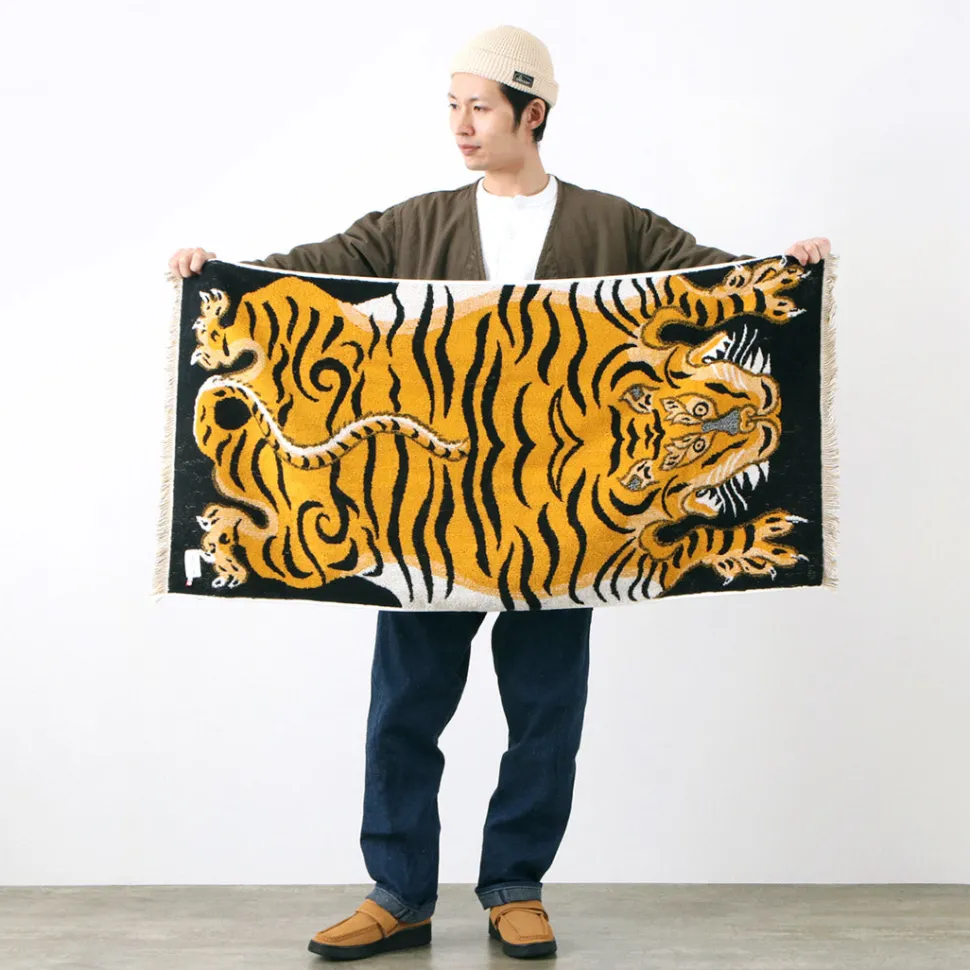 CAL O LINE / Tibetan Tiger blanket Towel