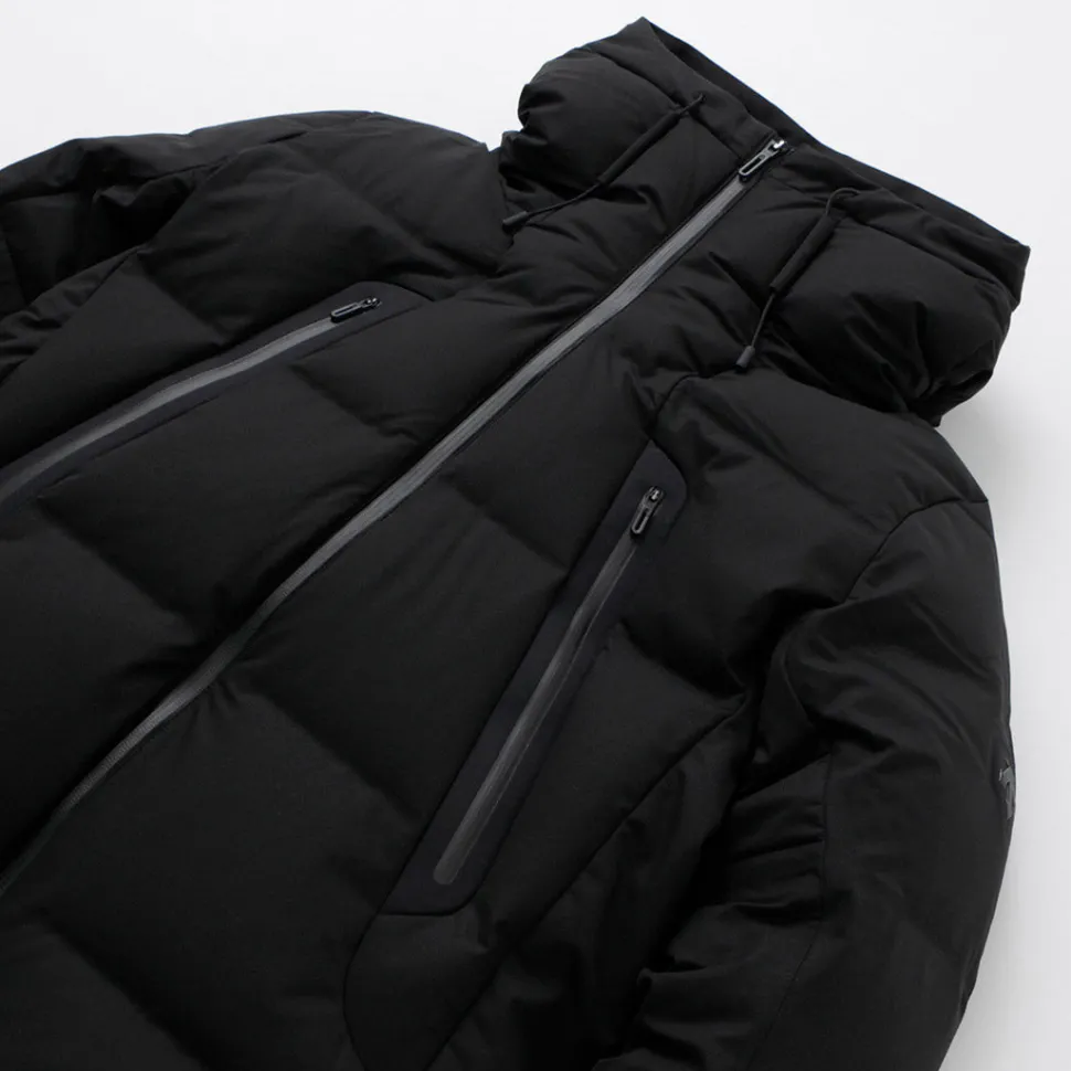 DESCENTE / ALLTERRAIN / Mizusawa Down Oversized Mountaineer Down Jacket Model 2024