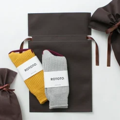 Haku Clothing / Self Wrapping