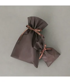 Haku Clothing / Wrapping