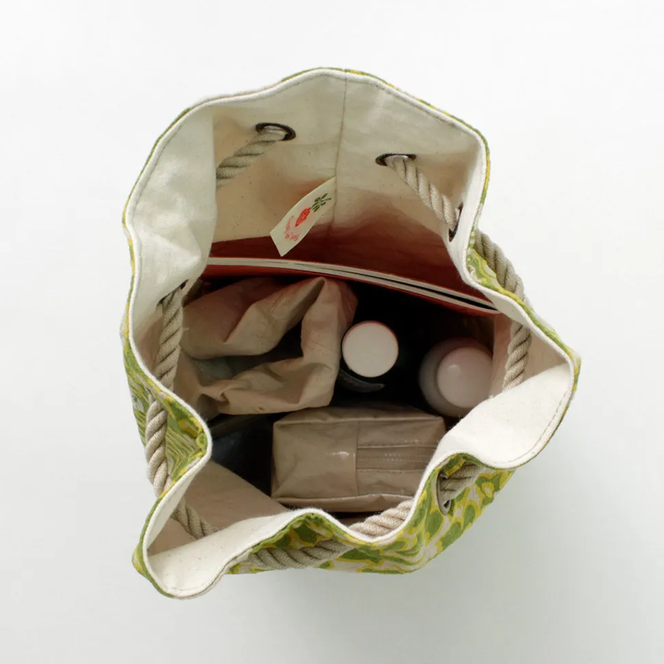 HAVE A GRATEFUL DAY / Retro damask fabric shoulder bag