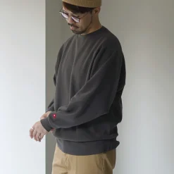 HEALTHKNIT / Room Setup Sweatshirt