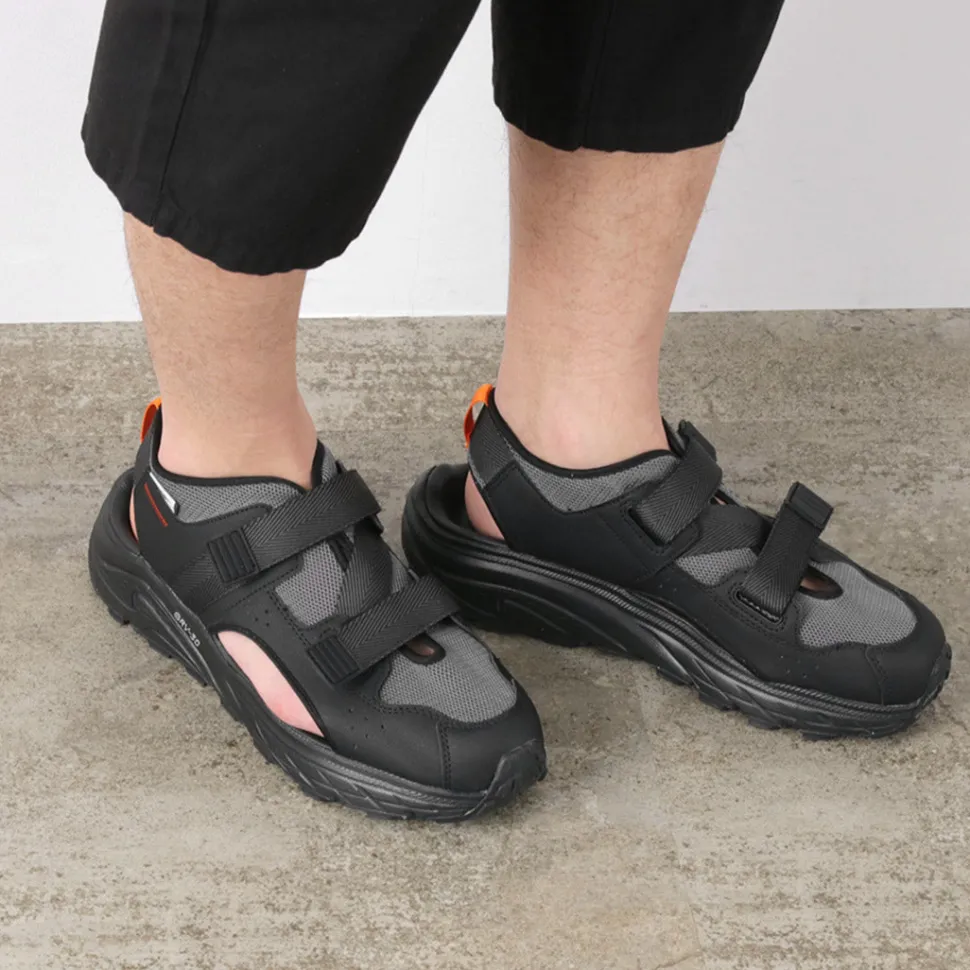 HI-TEC / East End Port Sandals