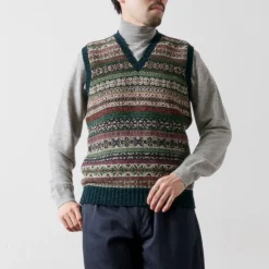 JAMIESONS / Fair Isle V-neck Vest