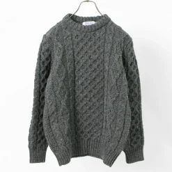 KERRY WOOLLEN MILLS / 5 gauge 3-ply aran cable crew neck heavy knit