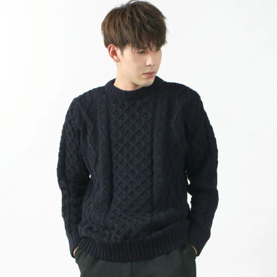 KERRY WOOLLEN MILLS / 5 gauge 3-ply aran cable crew neck heavy knit