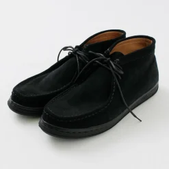 MANEBU / Boomid Suede Chukka Shoes