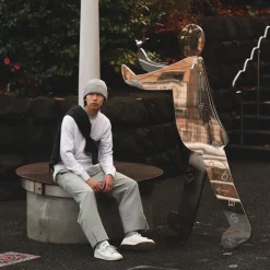 MOC T / NEON SCRIPT REGULAR WEIGHT KNIT CAP