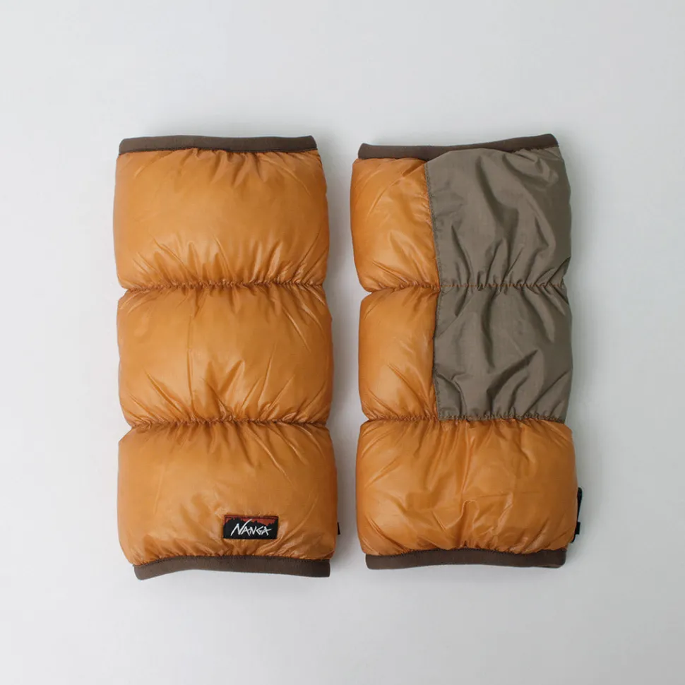 NANGA / Mountain Lodge Down Wrist Gaiter