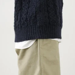 OLD DERBY KNITWEAR / Cable Turtle Slipover