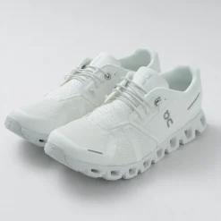 ON / Cloud 5