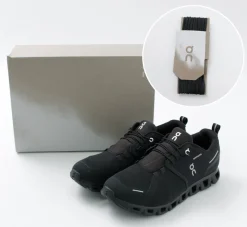 ON / Cloud 5 Waterproof Sneakers