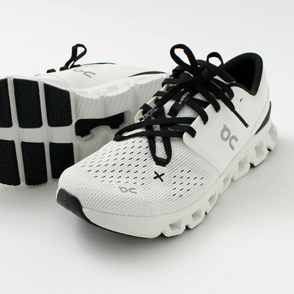 ON / Cloud X 4 Sneakers