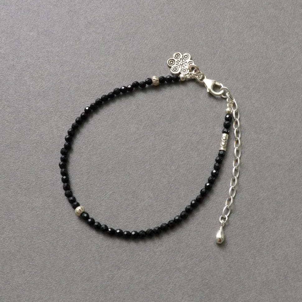 PHADUA / Black onyx (3mm) cut bead anklet adjuster