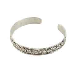 PHADUA / Karen silver bangle