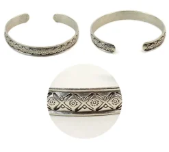 PHADUA / Karen silver bangle