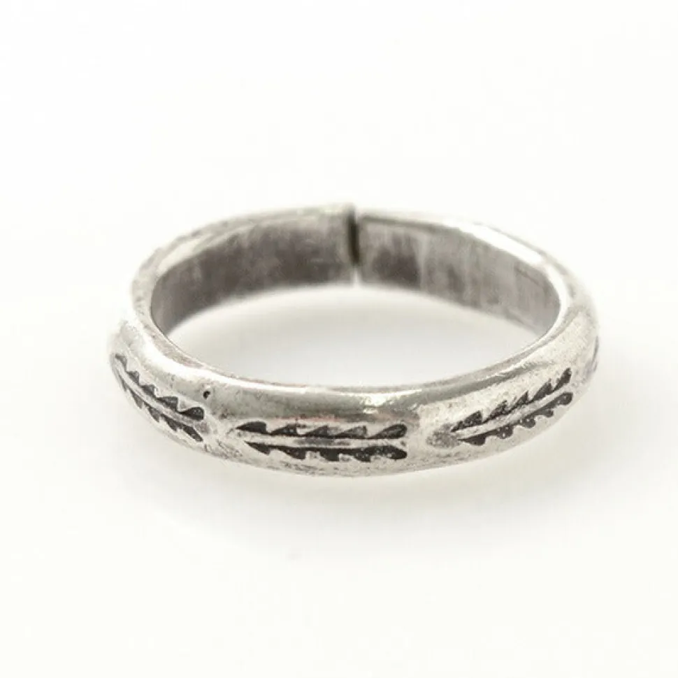 PHADUA / Karen Silver Ring / Long Leaf