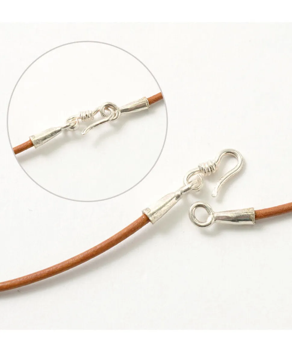 PHADUA / Leather choker necklace in Karen silver.