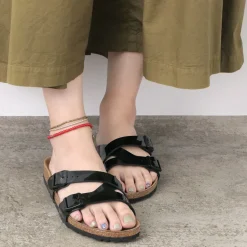 PHADUA / White Heart Beaded Anklet