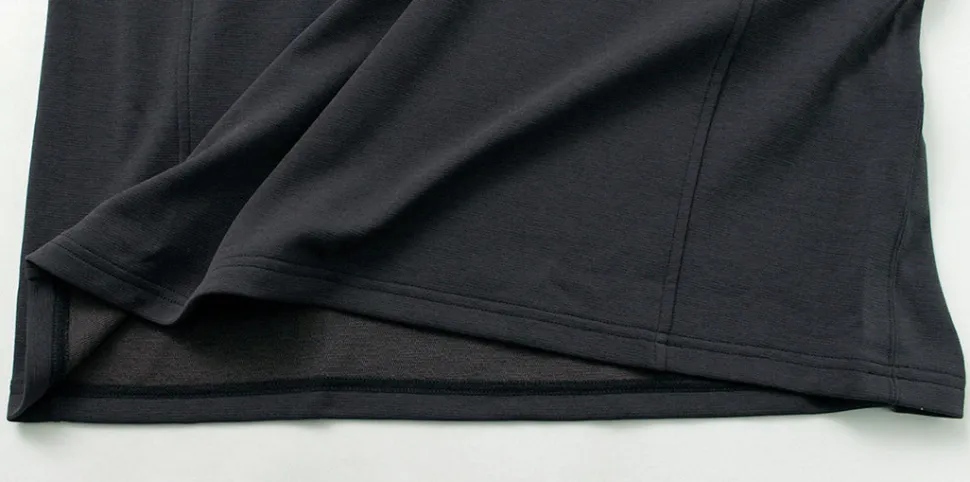 POUTNIK BY TILAK / Del Long Sleeve T-Shirt