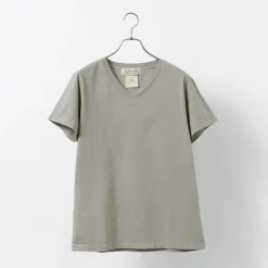 REMI RELIEF / LW processed V-neck T-shirt