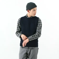 SOGLIA / LANDNOAH British Wool Crew Neck Knitted Vest
