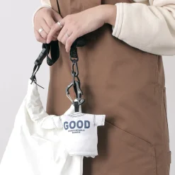 TRIMMERS × RAG / Shark tail carabiner