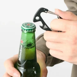 TRIMMERS × RAG / Shark tail carabiner