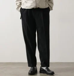 WHITE MOUNTAINEERING / Stretch Twill One-tuck Pants