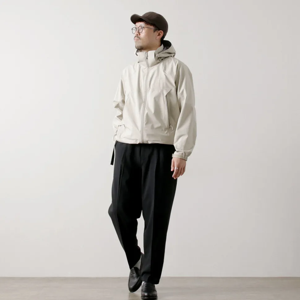 WHITE MOUNTAINEERING / Stretch Twill One-tuck Pants